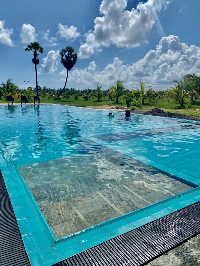 Kayjay Palms Hotel Passikudah Exterior photo